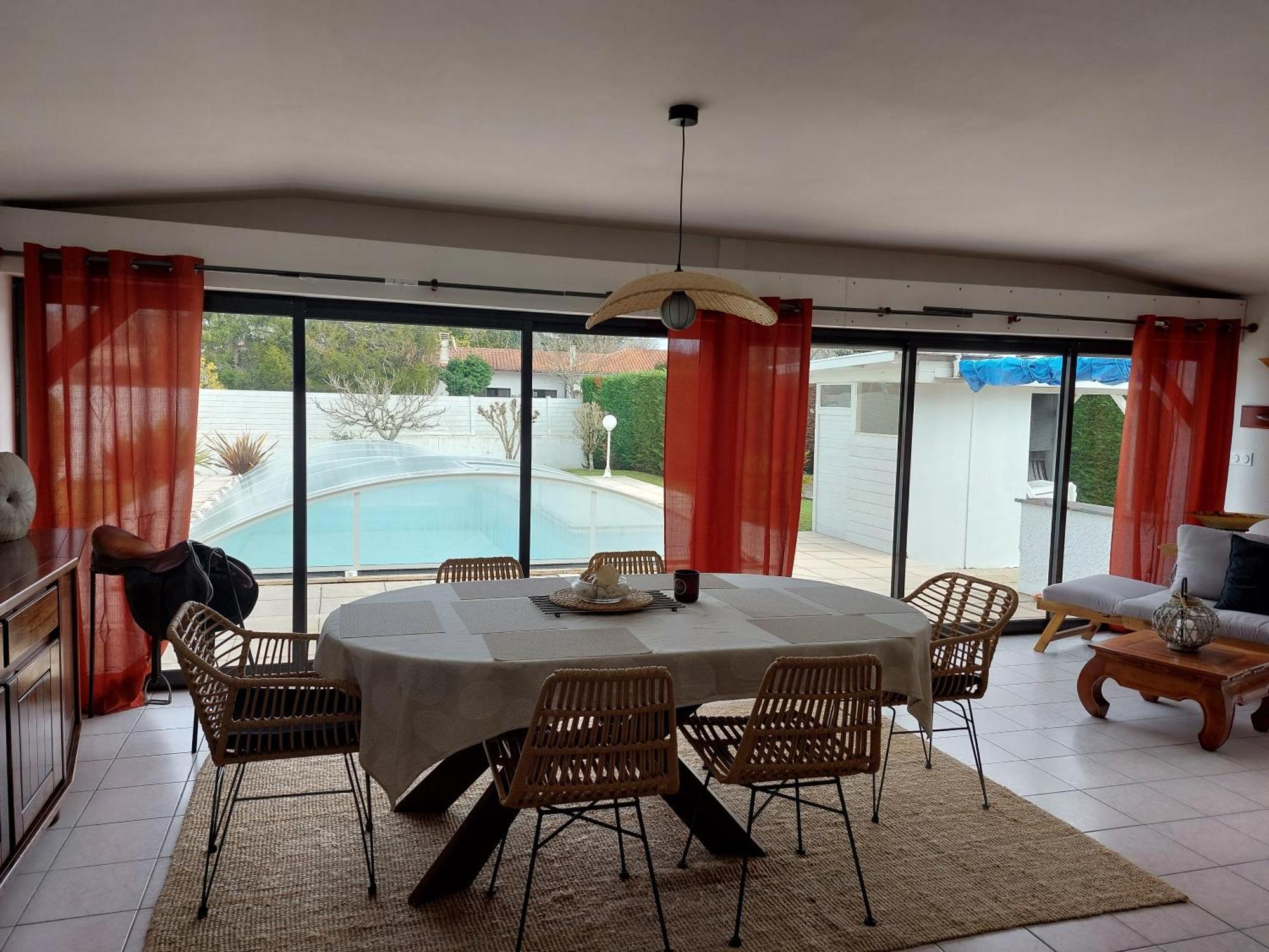 Plaisirs De Lege Villa Exterior photo